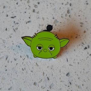Official Disney Star Wars Master Yoda Jedi Tsum Tsum Character Pin